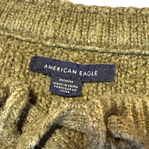 🔴5 for $40 SALE!  American Eagle Olive Green, LaceUp, Crop Top Neck Sweater sz M - Picture 2 of 14